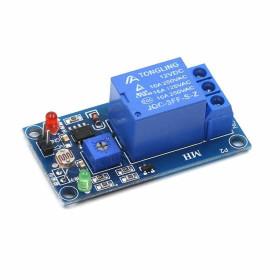 12 V-os relé modul fényérzékelővel